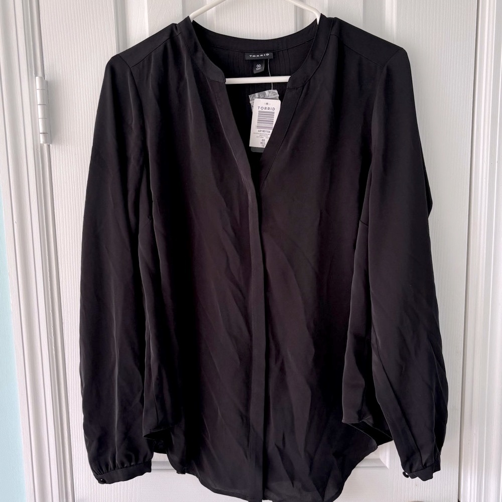 Torrid Black Long Sleeve Mandarin Collar Blouse